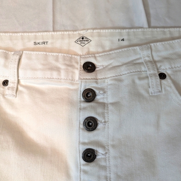 Size 14 St John's Bay White mid-length Skirt - Picture 2 of 4